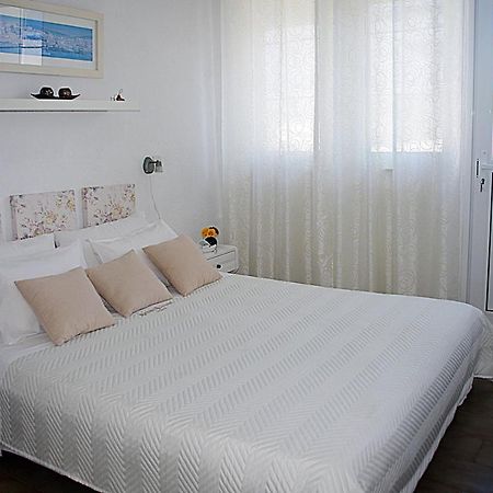 Rania Studios Poros Town Exteriér fotografie